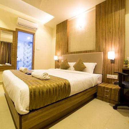 Hotel Plaza Heights Bangalore Exteriör bild