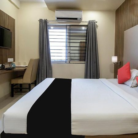 Hotel Plaza Heights Bangalore Exteriör bild
