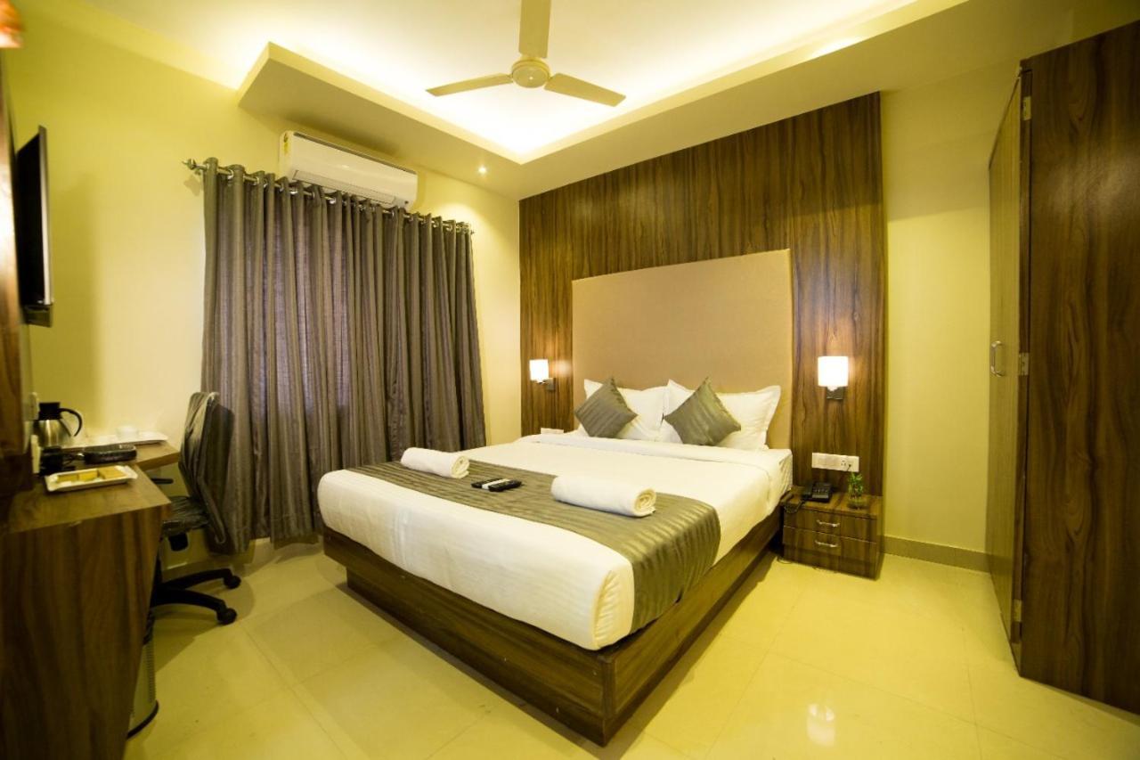 Hotel Plaza Heights Bangalore Exteriör bild