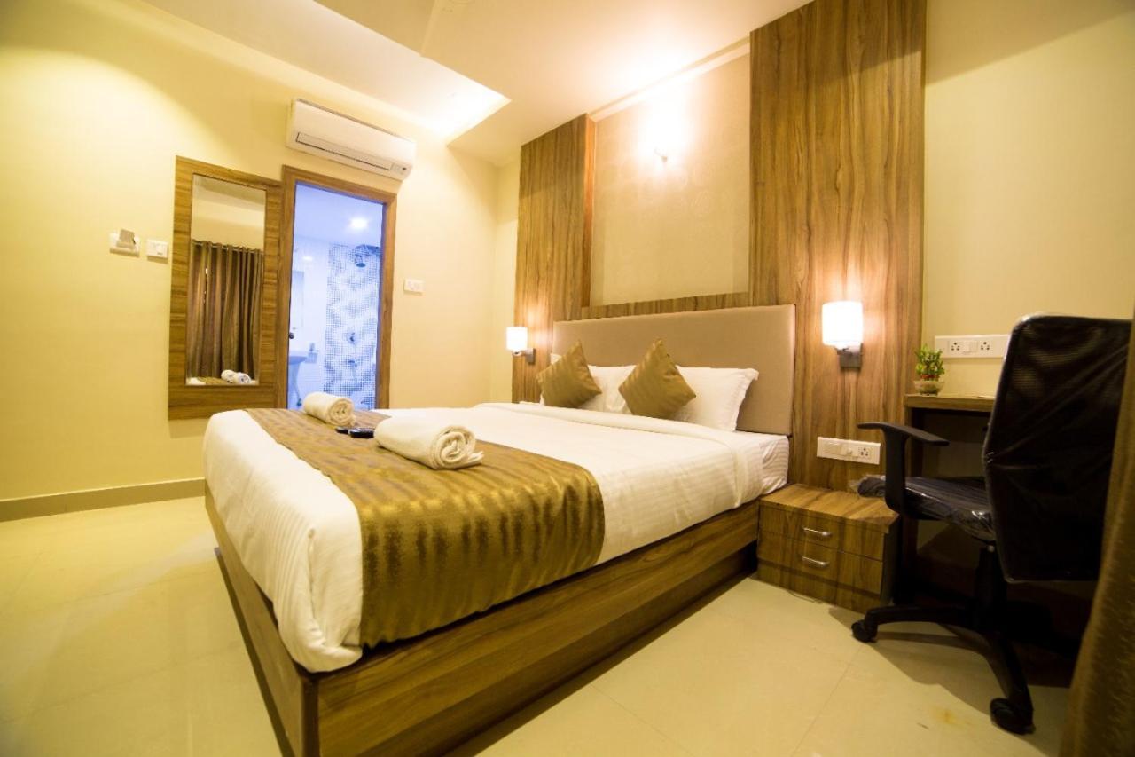 Hotel Plaza Heights Bangalore Exteriör bild