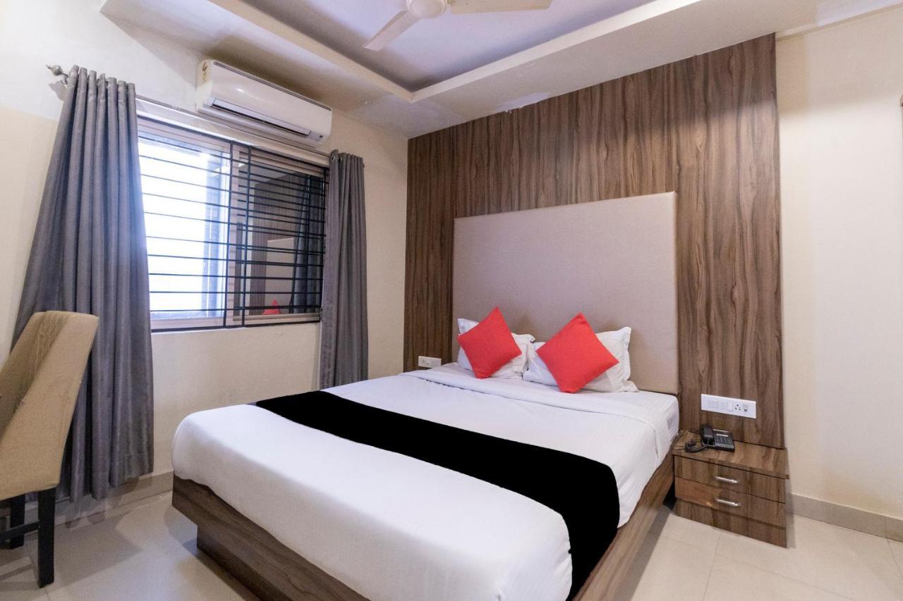 Hotel Plaza Heights Bangalore Exteriör bild