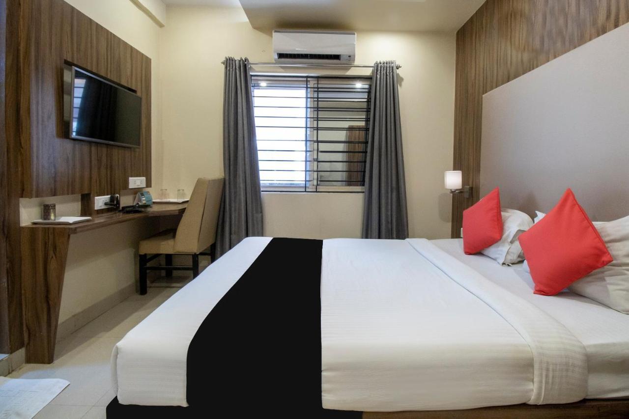 Hotel Plaza Heights Bangalore Exteriör bild
